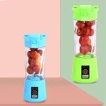 Portable Blender, Blender With USB Rechargeable Mini Fruit Mixer,Personal Size Blender For Smoothies And Shakes Mini Juicer Cup Travel