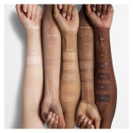 FENTY BEAUTY Eaze Drop Blurring Skin Tint 14 - Medium with warm olive undertones