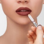 MAROOF 24 Hour Long Lasting Waterproof Retractable Matte Lip Liner 1.2g